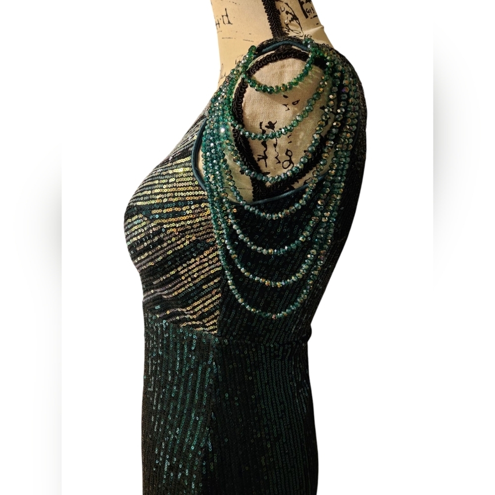 🚫SOLD🚫 Missord One Shoulder Beaded Sleeve Gradient Sequin Dress - Picture 11 of 16